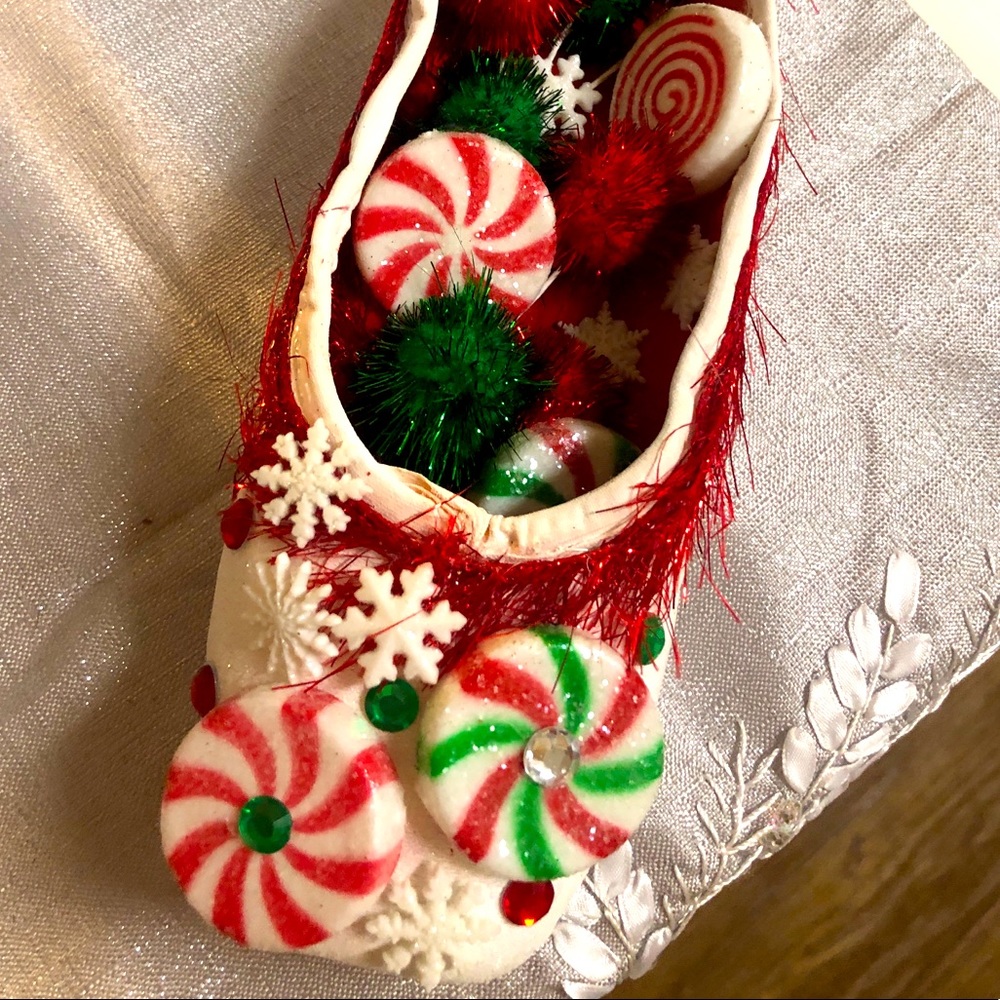 Holiday Peppermint Pointe Shoe